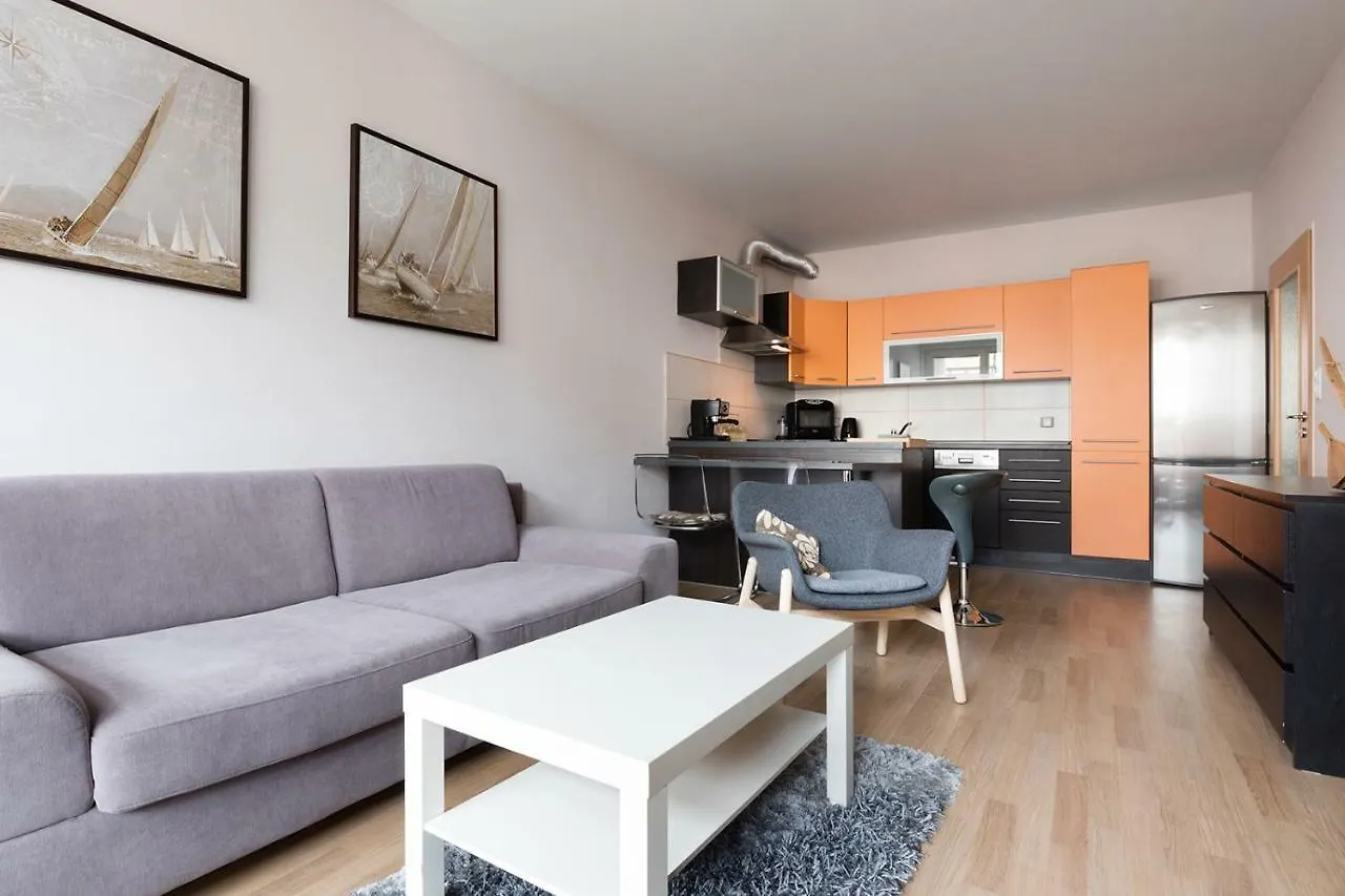 The Sunny Prague Appartment&Garage 捷克