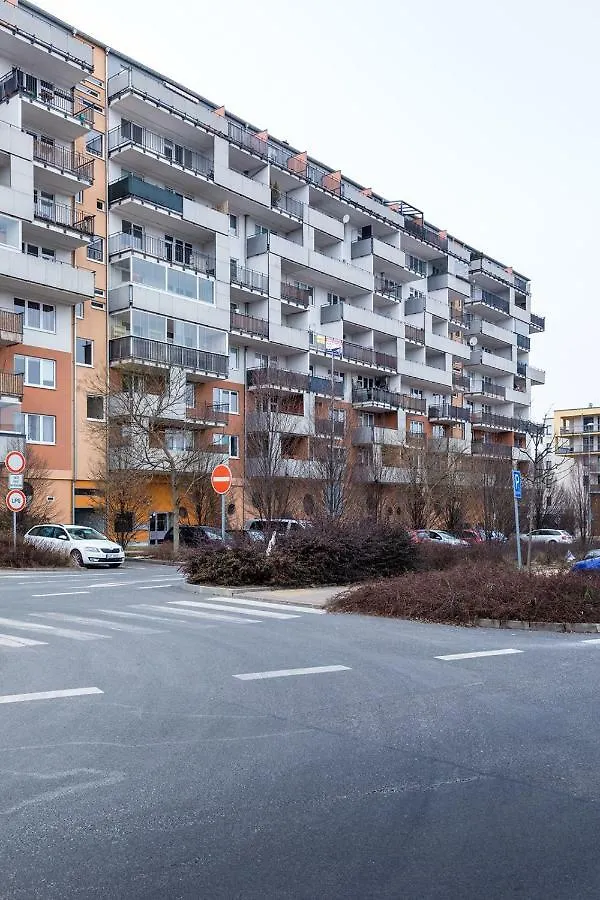 公寓 The Sunny Prague Appartment&Garage 捷克