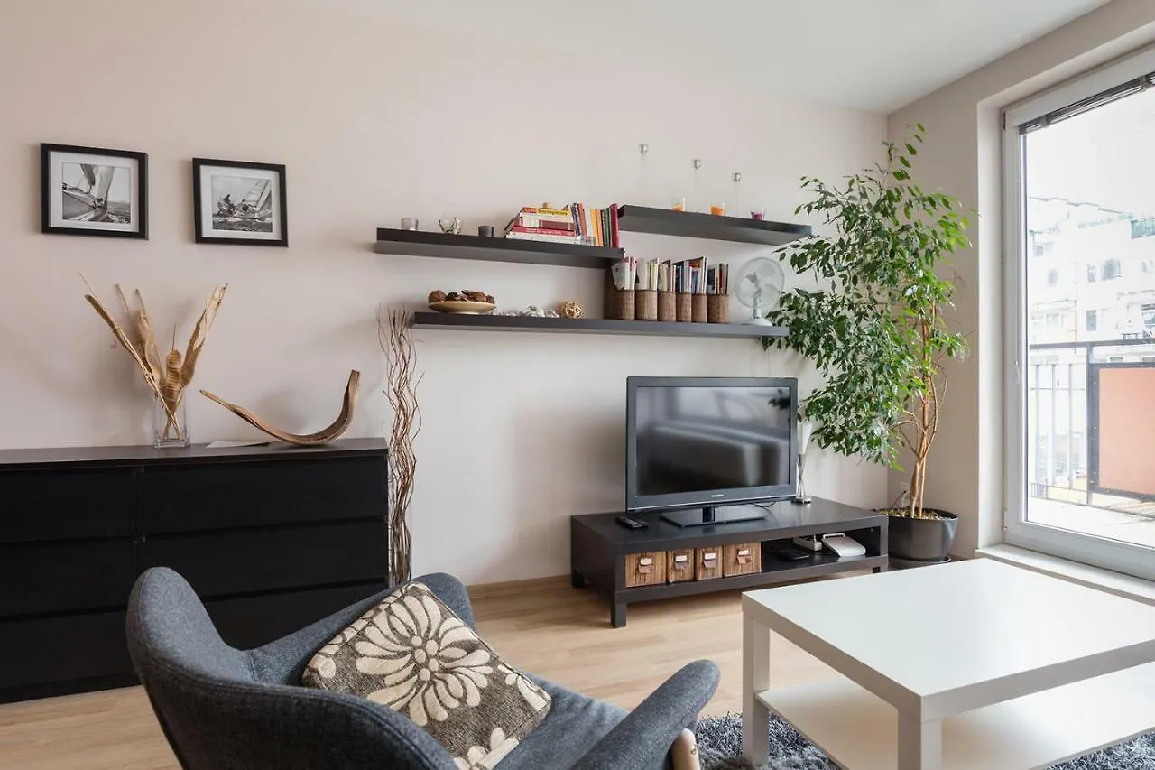 The Sunny Prague Appartment&Garage 0*,  Τσεχία